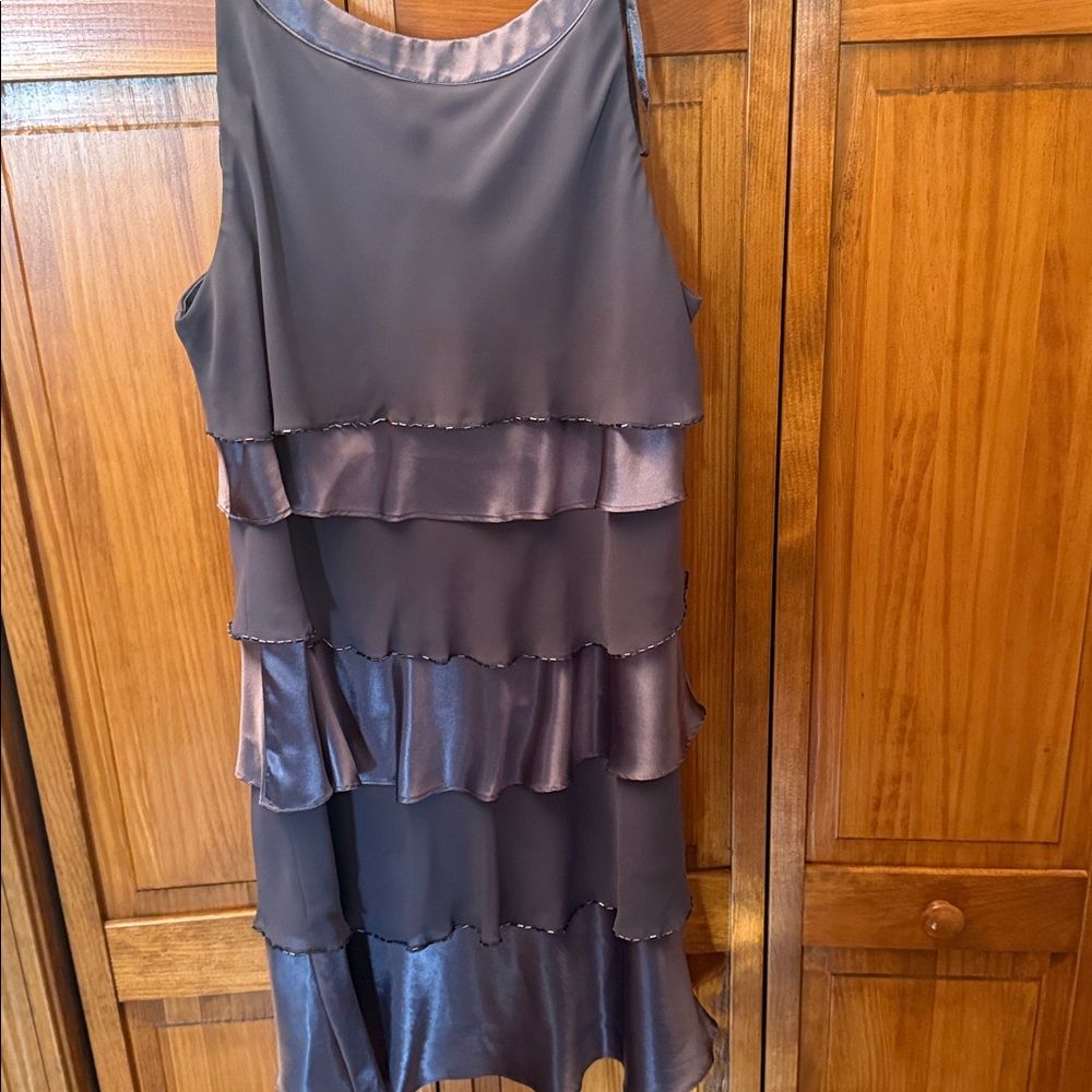 S.L. Fashions Elegant pretty Layered Satin Dress size 18 NWOT - Picture 4 of 6